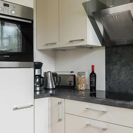 Apartment Reetdachhaeuser *