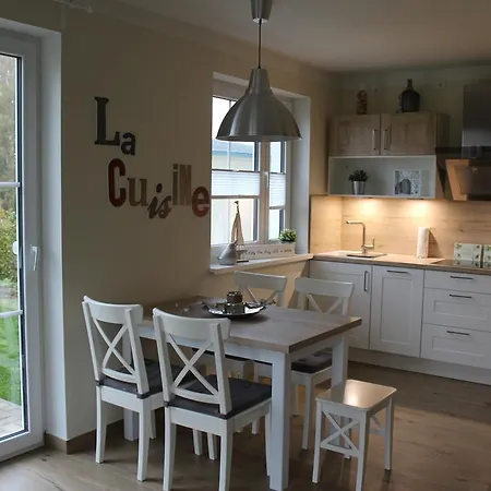 Reetdachhaeuser * Börgerende-Rethwisch